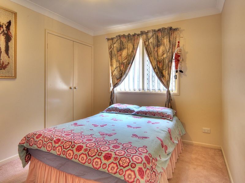 36 Solandra Circuit, Regents Park QLD 4118