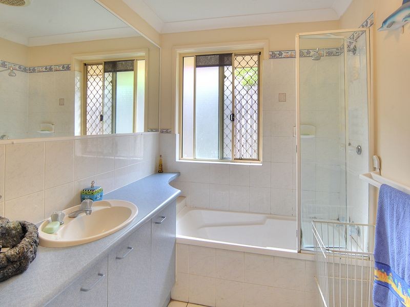 36 Solandra Circuit, Regents Park QLD 4118