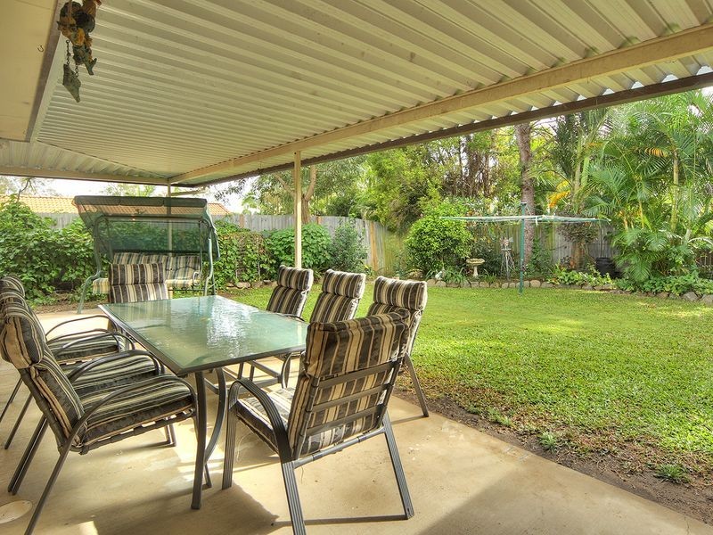 36 Solandra Circuit, Regents Park QLD 4118