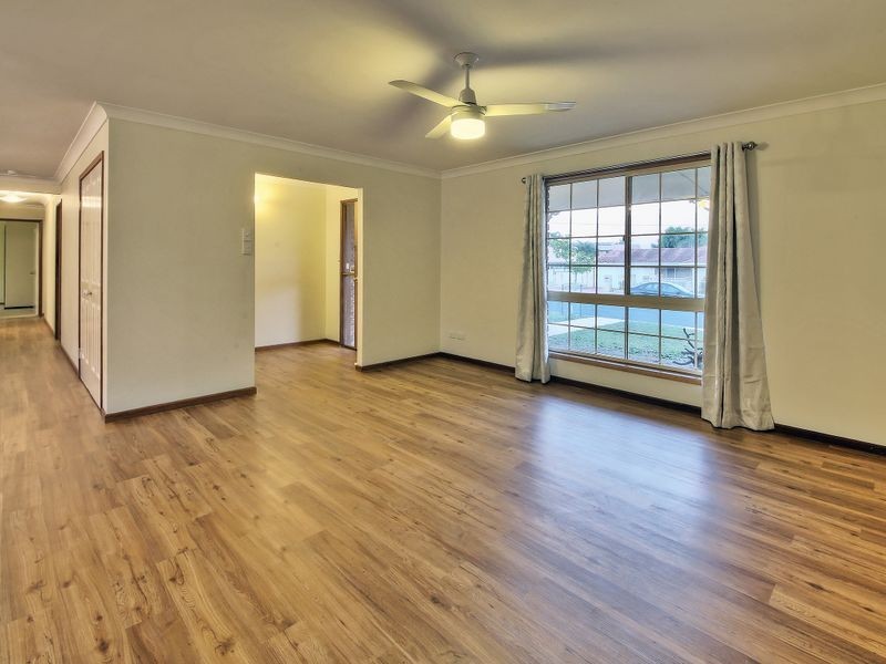 1 Iberis Court, Regents Park QLD 4118