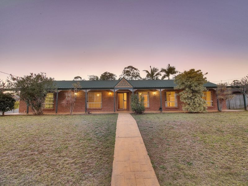 1 Iberis Court, Regents Park QLD 4118