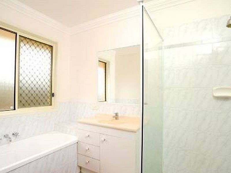 6 Chasbet Street, Marsden QLD 4132
