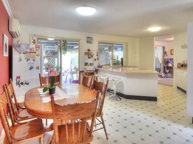 43 Federation Drive, Hillcrest QLD 4118