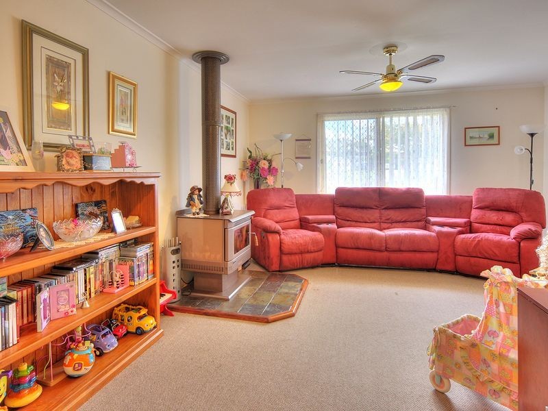 43 Federation Drive, Hillcrest QLD 4118