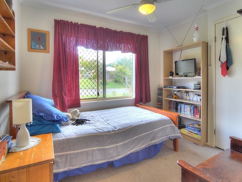 43 Federation Drive, Hillcrest QLD 4118