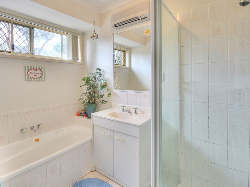 43 Federation Drive, Hillcrest QLD 4118