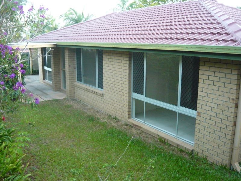 27 Algol Street, Regents Park QLD 4118