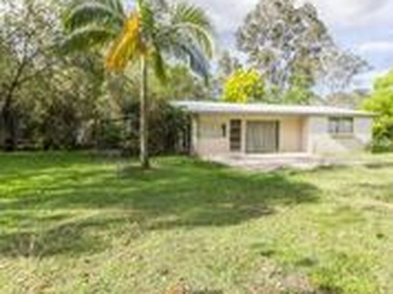 16 Bayes Road, Logan Reserve QLD 4133