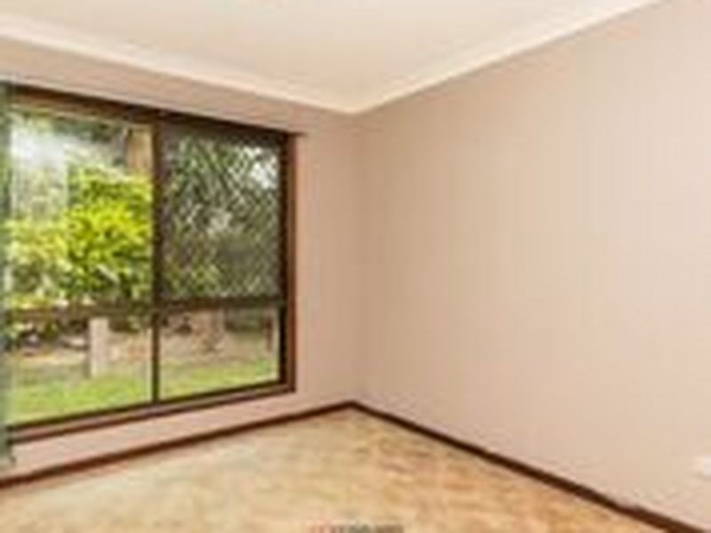 16 Bayes Road, Logan Reserve QLD 4133