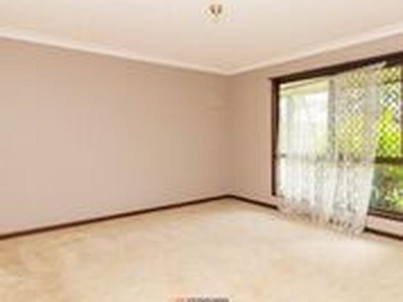 16 Bayes Road, Logan Reserve QLD 4133