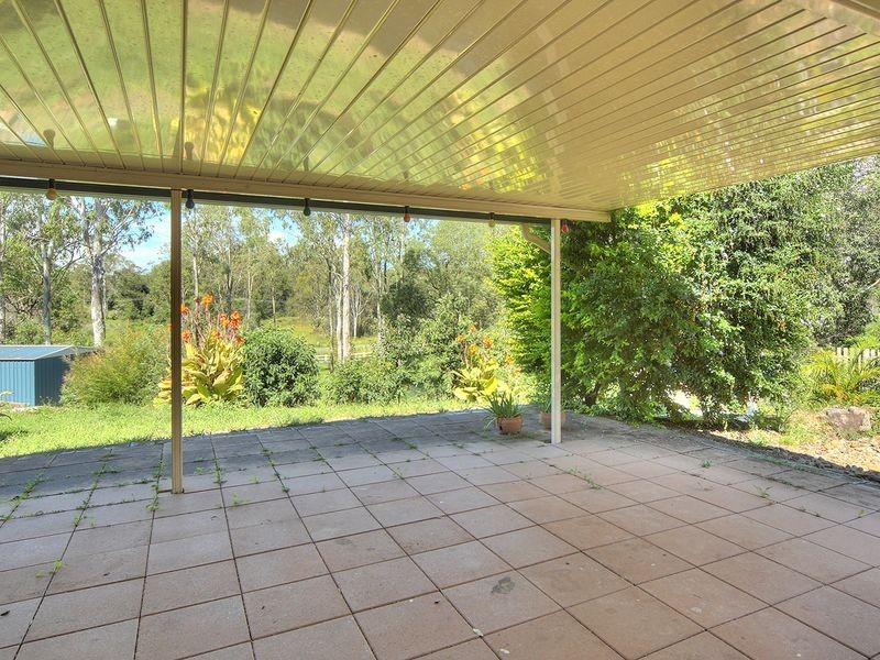 2 Dorset Close, Greenbank QLD 4124