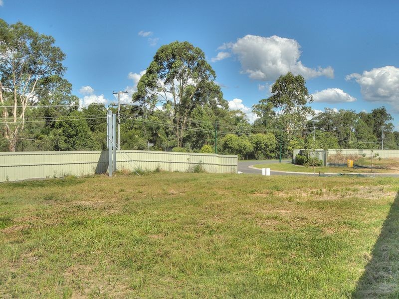 GREEN RISE, Hillcrest QLD 4118
