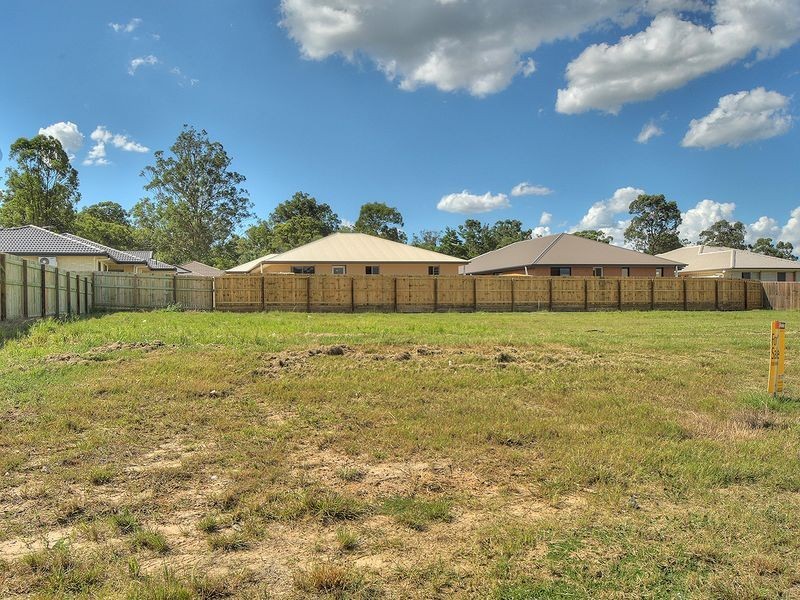 GREEN RISE, Hillcrest QLD 4118