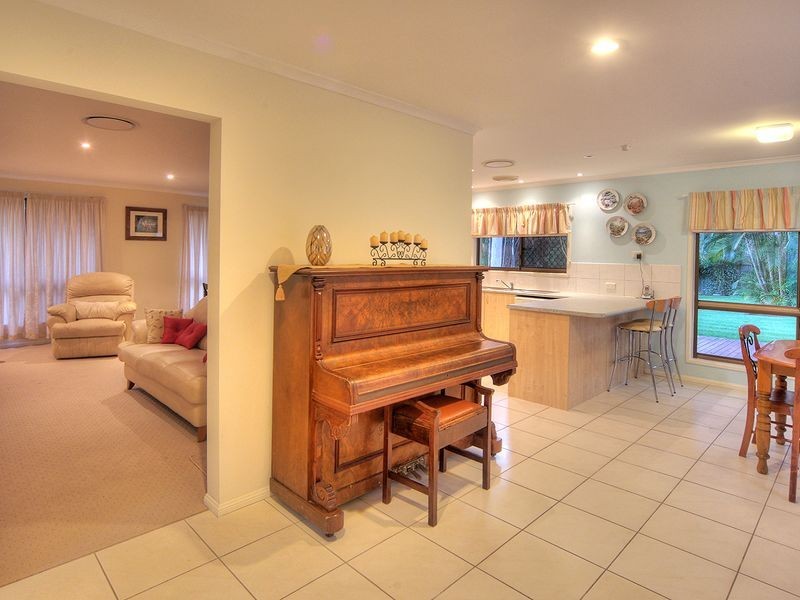 8 Hood Court, Forestdale QLD 4118