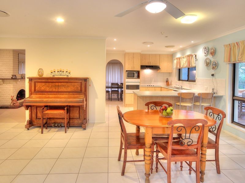 8 Hood Court, Forestdale QLD 4118