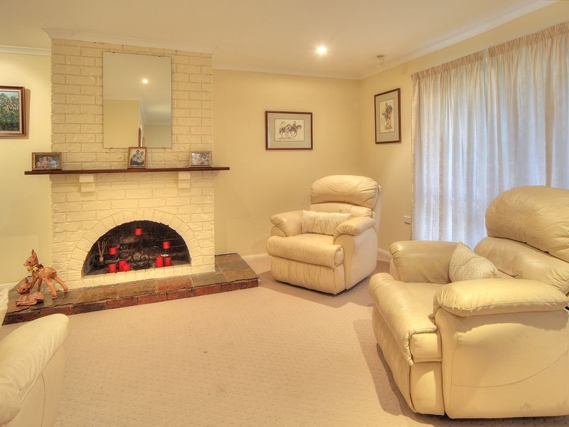 8 Hood Court, Forestdale QLD 4118