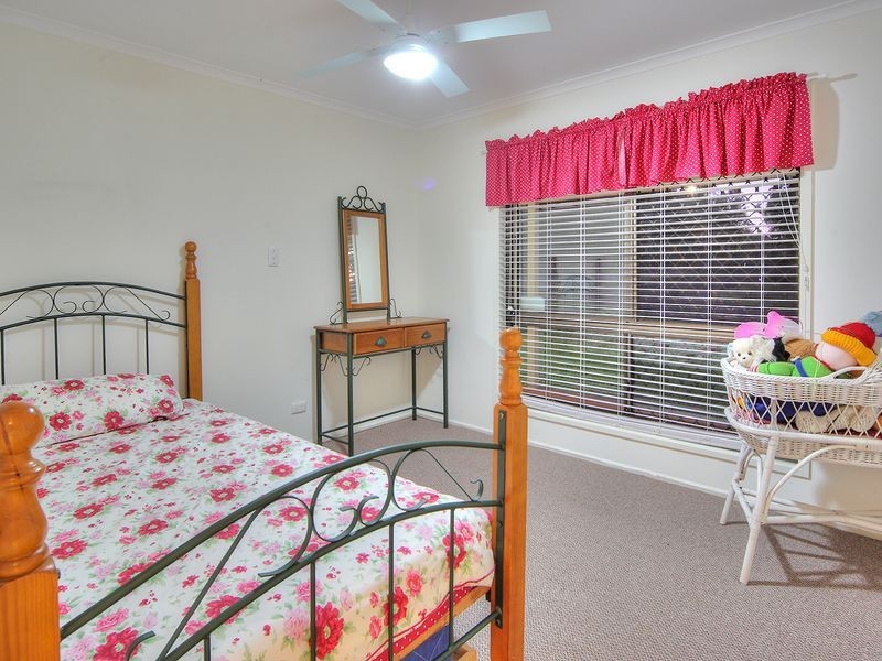 8 Hood Court, Forestdale QLD 4118