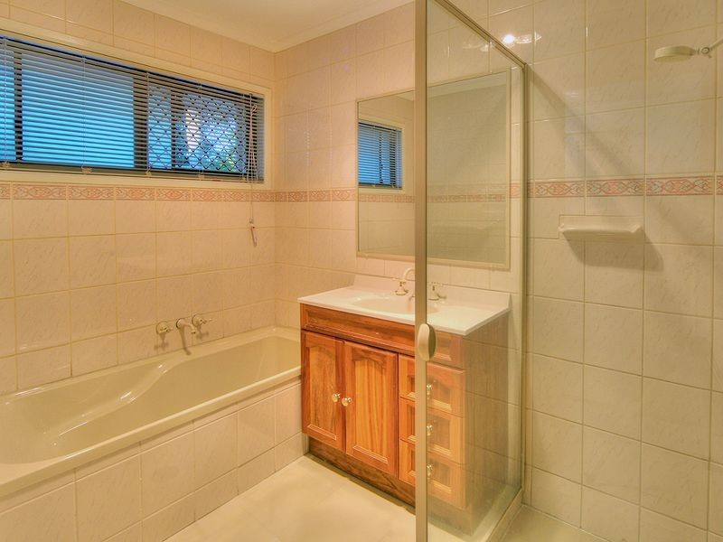8 Hood Court, Forestdale QLD 4118