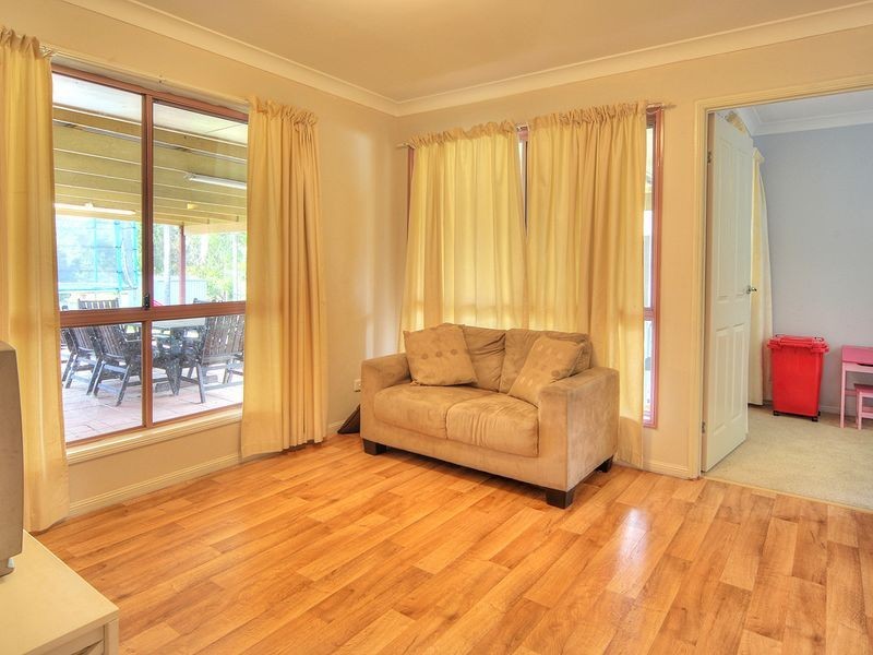 176 Merluna Road, Park Ridge South QLD 4125