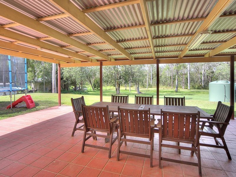 176 Merluna Road, Park Ridge South QLD 4125