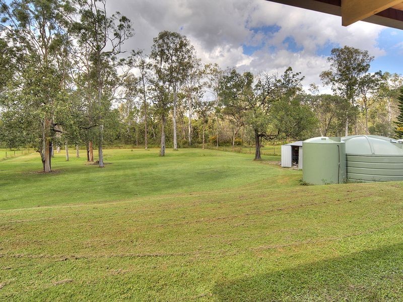 176 Merluna Road, Park Ridge South QLD 4125