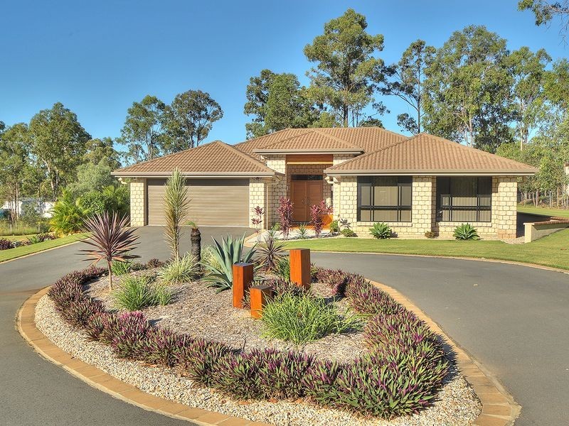 213 Spinebill Drive, Greenbank QLD 4124