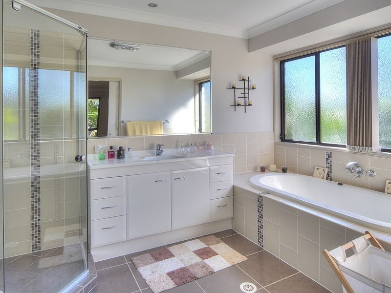 213 Spinebill Drive, Greenbank QLD 4124