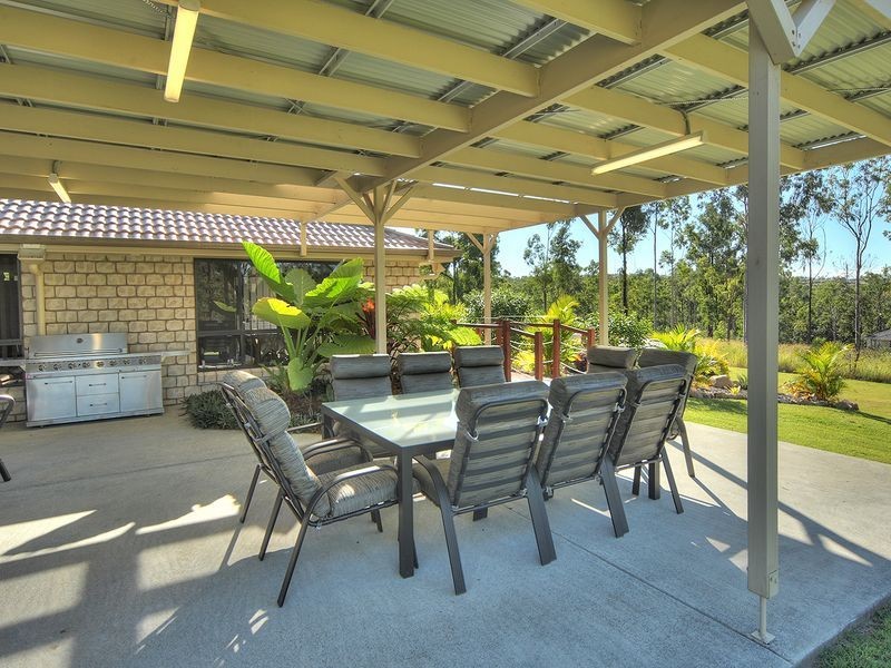 213 Spinebill Drive, Greenbank QLD 4124