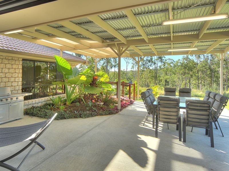 213 Spinebill Drive, Greenbank QLD 4124
