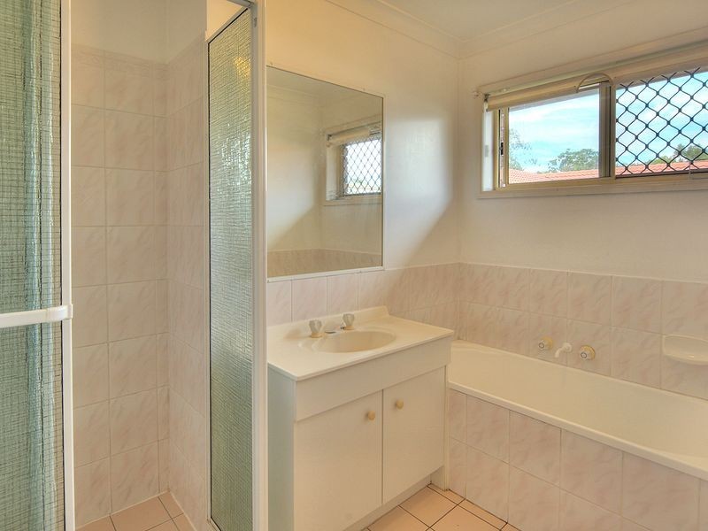 12 Warana Court, Boronia Heights QLD 4124