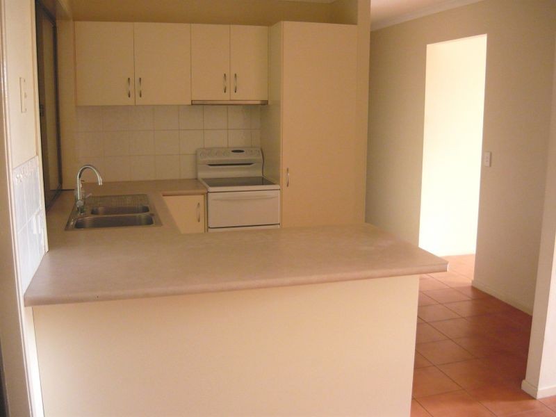 31 St Johns Way, Boronia Heights QLD 4124