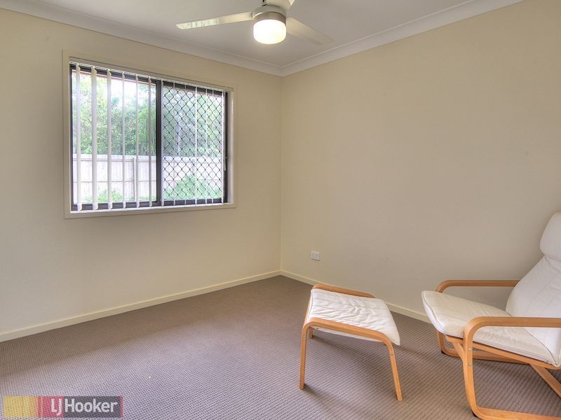 7 Dily Street, Hillcrest QLD 4118