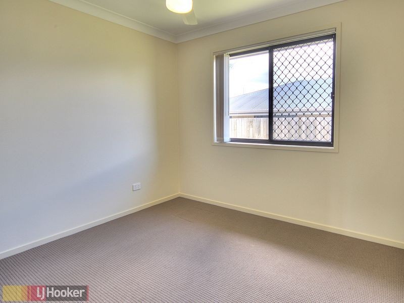 7 Dily Street, Hillcrest QLD 4118