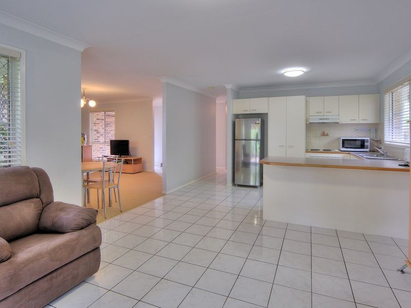 9 Perentie Street, Regents Park QLD 4118