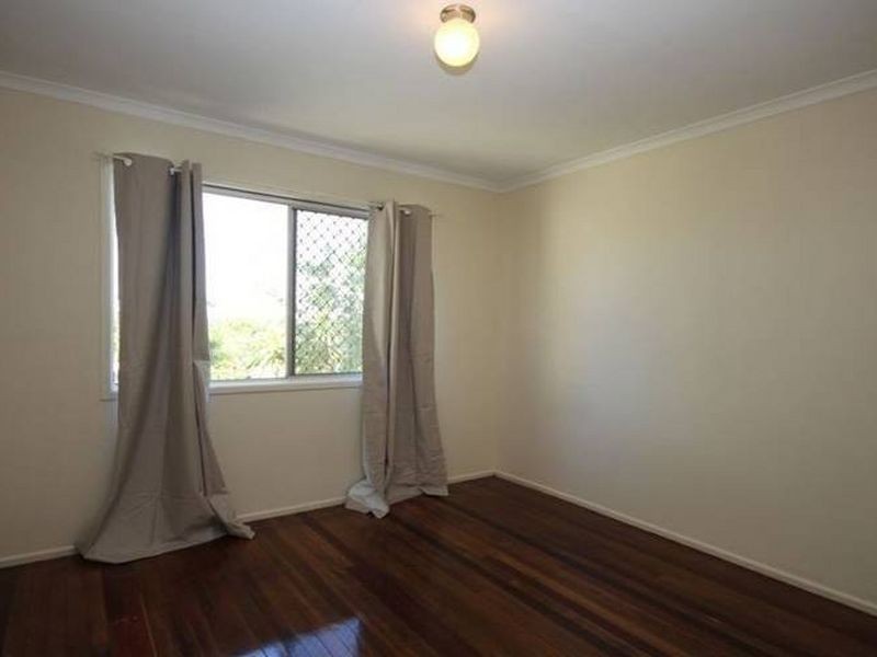 19 Moore Street, Logan Central QLD 4114