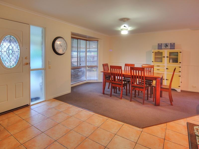14 Forestgum Grove, Regents Park QLD 4118