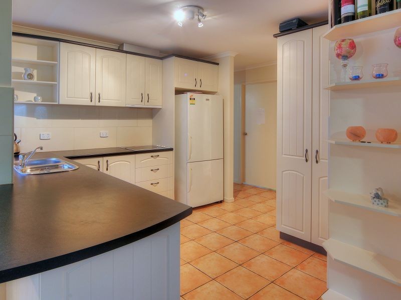 14 Forestgum Grove, Regents Park QLD 4118