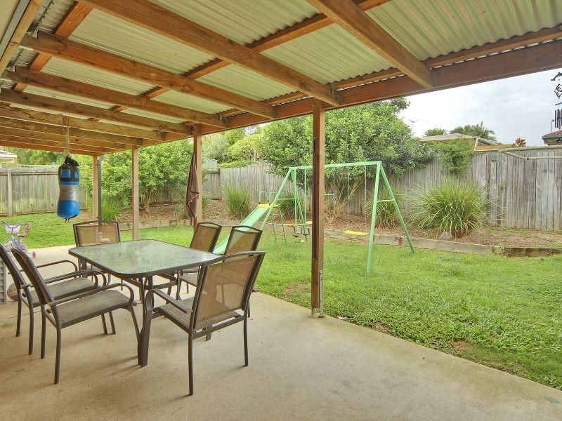 42 Federation Drive, Hillcrest QLD 4118