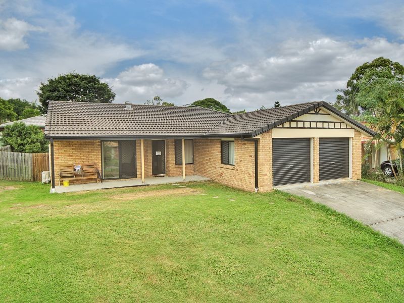 42 Federation Drive, Hillcrest QLD 4118