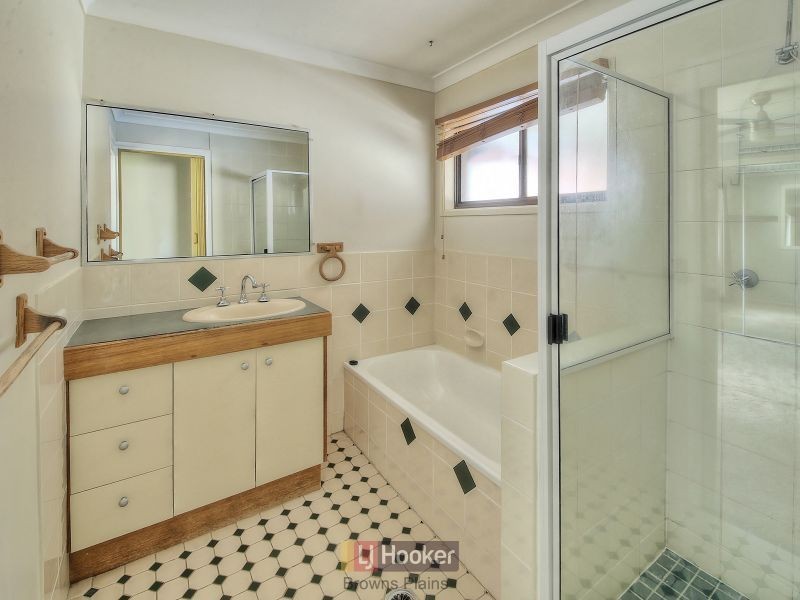 44 Dracon Street, Regents Park QLD 4118