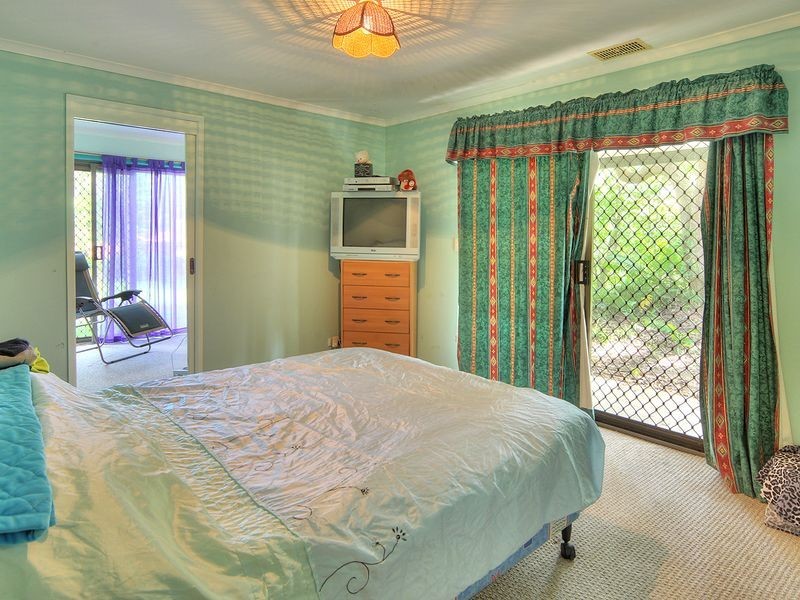 9 Robin Court, Forestdale QLD 4118