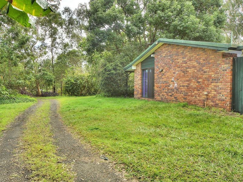 9 Robin Court, Forestdale QLD 4118
