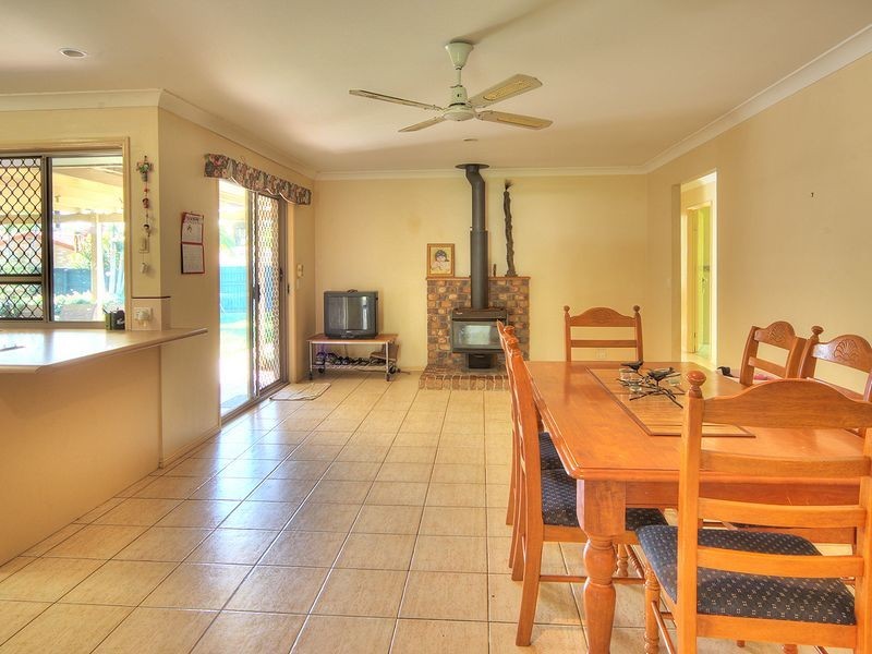 1 Daisy Court, Calamvale QLD 4116