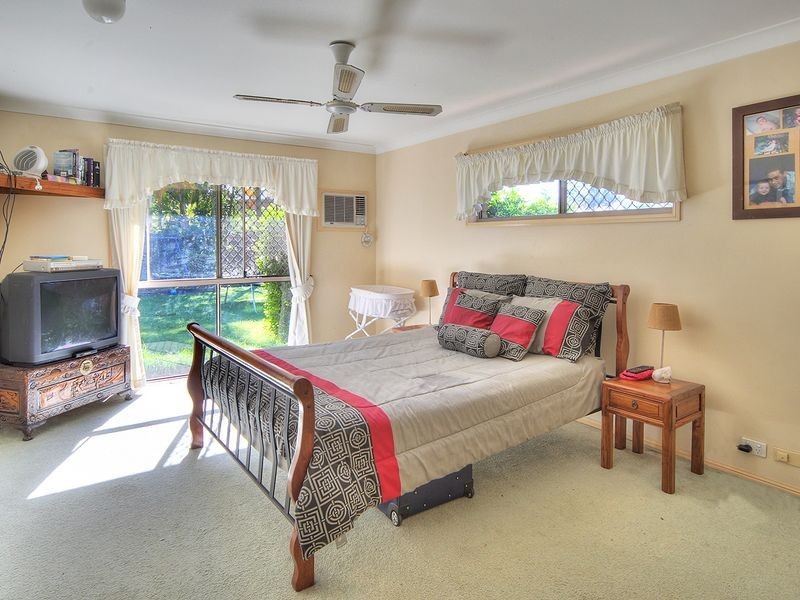 1 Daisy Court, Calamvale QLD 4116