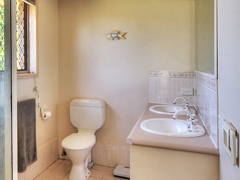 1 Daisy Court, Calamvale QLD 4116