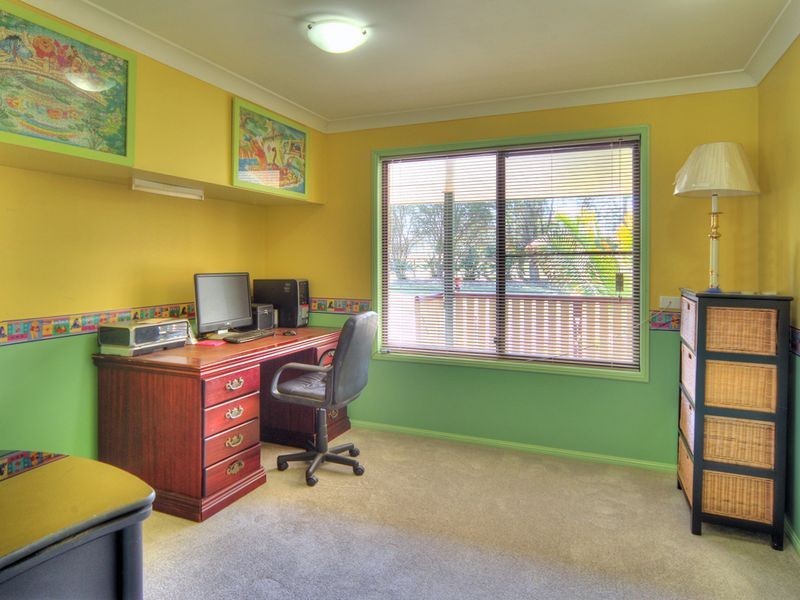 130 Merluna Road, Park Ridge South QLD 4125
