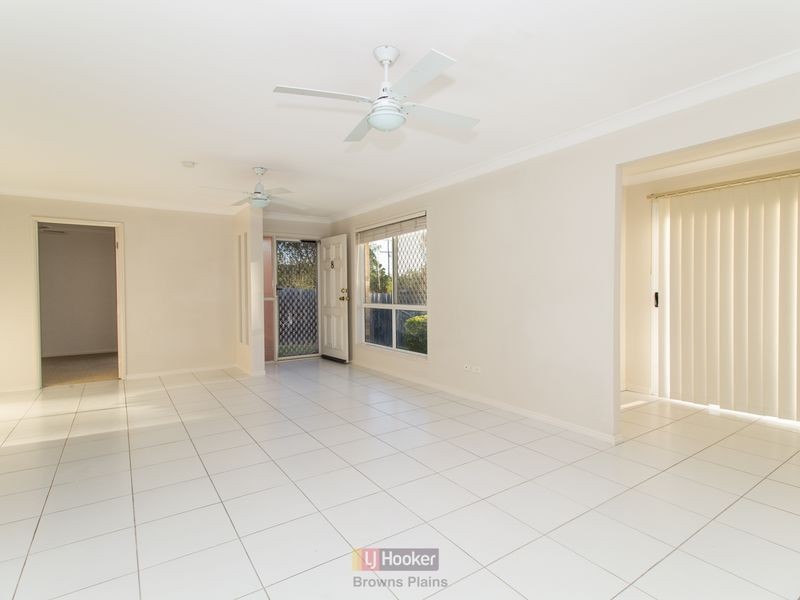 8 Parkland Avenue, Browns Plains QLD 4118