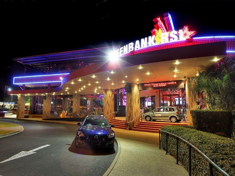 136 Peverell Street, Hillcrest QLD 4118