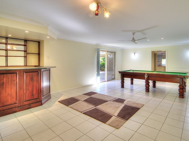 13 Windsong Court, Hillcrest QLD 4118
