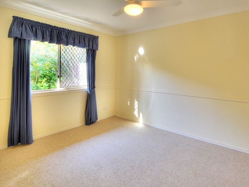 13 Windsong Court, Hillcrest QLD 4118